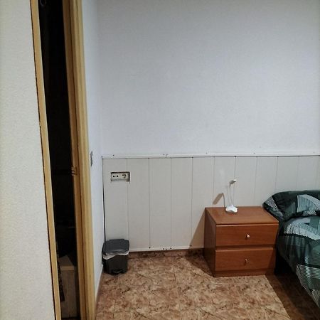 Habitacion Tranquila Y Familiar 马德里 外观 照片